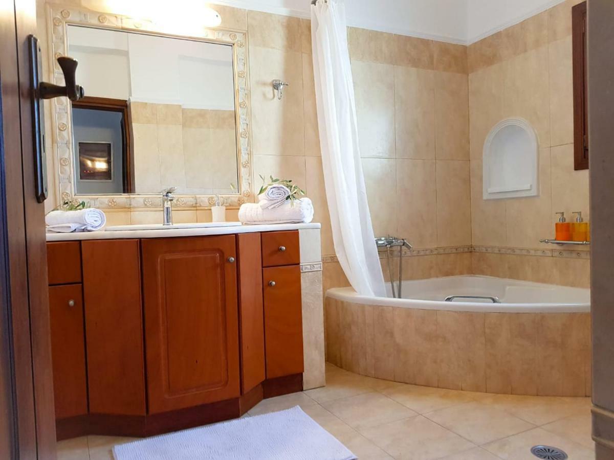 Sunshine House For 9, Cozy Set Up,Verandas, Sea View. Karterados  Extérieur photo