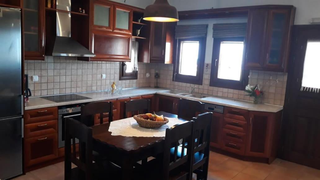 Sunshine House For 9, Cozy Set Up,Verandas, Sea View. Karterados  Extérieur photo